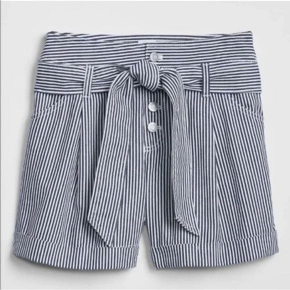Gap High Rise Pleat Front PinStriped Cuffed Paperbag Shorts Button Fly Size 10 - Picture 3 of 13